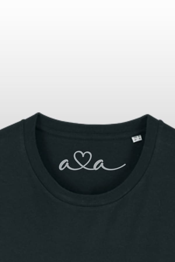 AVA LOVES YOU T-SHIRT DARK