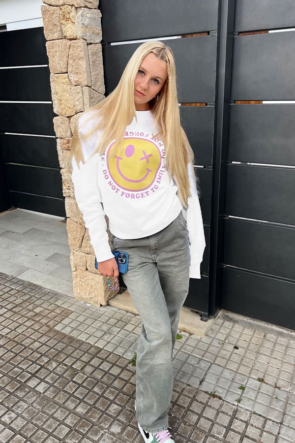 SMILEY EYES SWEATER