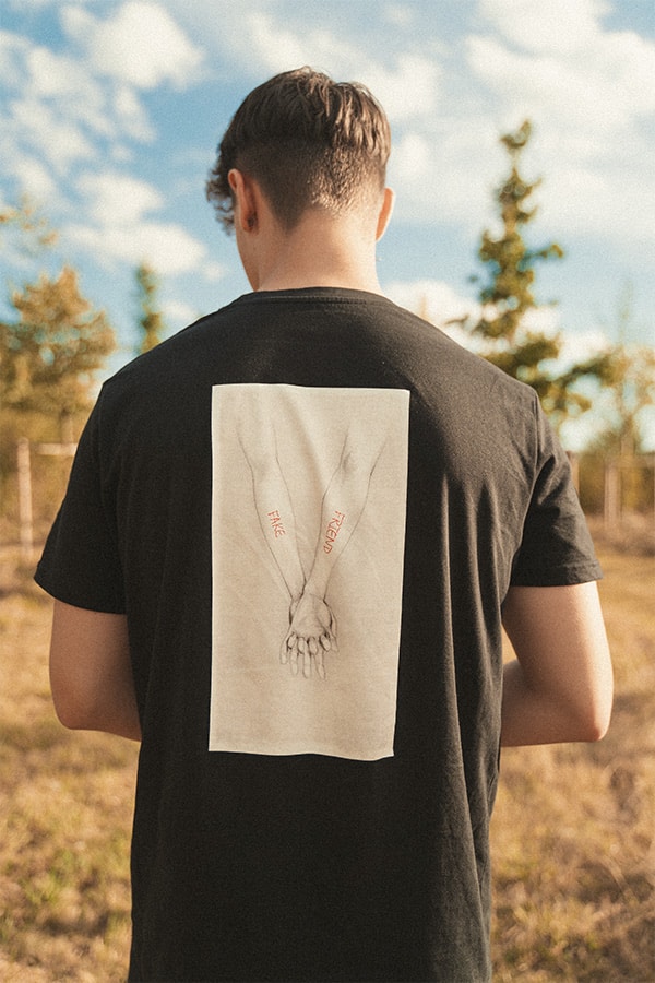 Lies T-Shirt